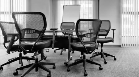 9 mistakes to avoid when buying office furniture