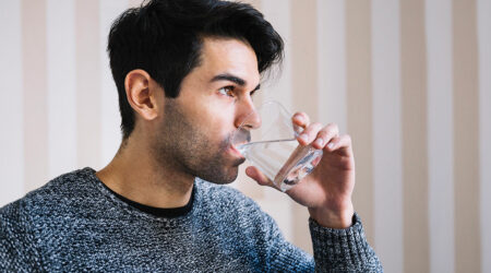 11 common side effects of drinking insufficient water