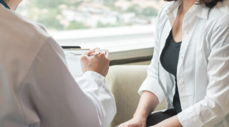 Breast cancer – Early signs and management tips