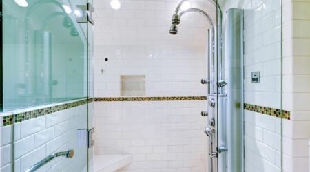 Guide to easy-access walk-in showers for seniors and people with disabilities